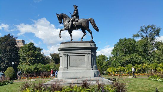 George Washington-statuen